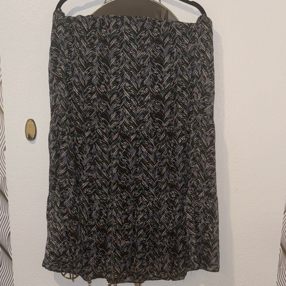 Patterned Skirt - Picture 2 of 3